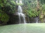 The ride is most pleasant and the surroundings of the waterfall are lush. Androadroatra waterfall that flows into a lake where swimming is very relaxing